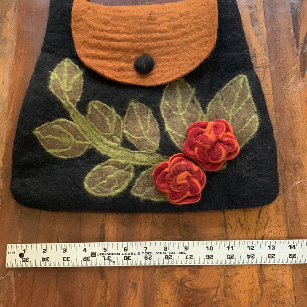 Felted Handbag - Picture 7 of 7